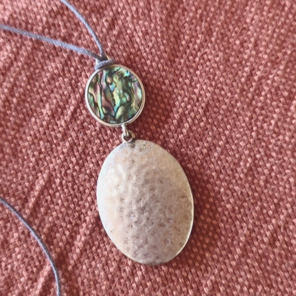 Adjustable Length Necklace. Abalone and hammered silver.